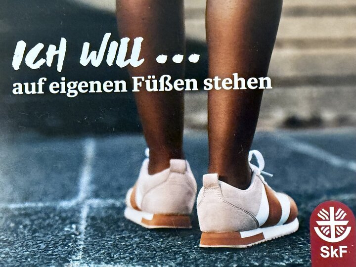 Bild auf eigenen Füßen stehen