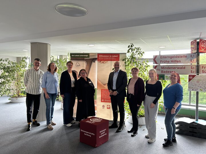 Foto Ausstellung SkF Elterngeldstelle_20260504_134200